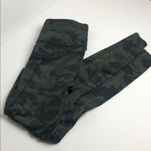 Lululemon Camo Fast & Free 25” 7/8 length Leggings
